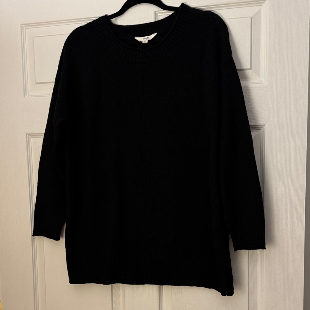 Terra & Sky Women’s Black sweater